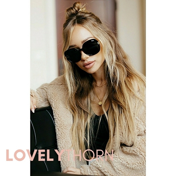 QUAY // ltd ed chrissy teigen retro-glam oversized round black smoke gold sunnie main image 12